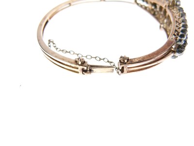 Lot 12 - Victorian diamond hinged bangle