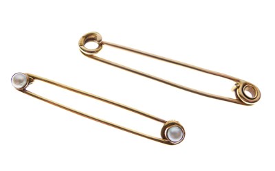 Lot 31 - Gold pin stamped '15ct', and one other