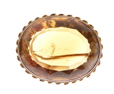Lot 40 - Victorian citrine brooch