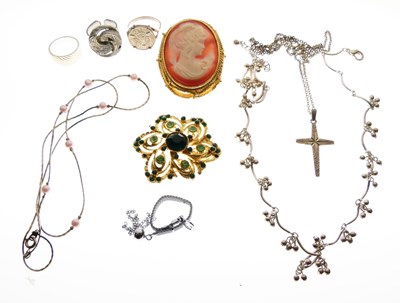 Lot 20 - Quantity of costume jewellery