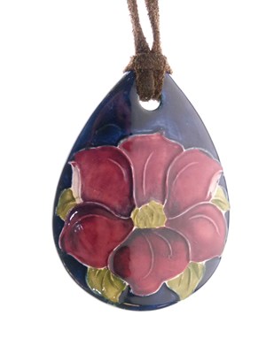 Lot 23 - Moorcroft Hibiscus pattern pendant