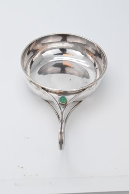 Lot 79 - Charles Robert Ashbee (1863-1942) for the Guild of Handicraft silver porringer