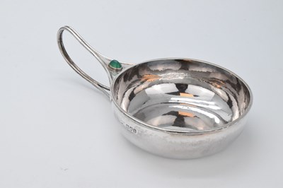 Lot 79 - Charles Robert Ashbee (1863-1942) for the Guild of Handicraft silver porringer