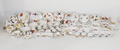 Lot 442 - Quantity of Royal Worcester Evesham pattern dinner wares