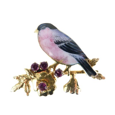 Lot 31 - Alabaster & Wilson 9ct gold, enamel and ruby set brooch