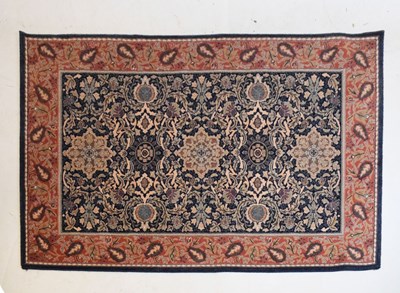 Lot 432 - Arts & Crafts-style machine-made 'Merton' pattern wool rug