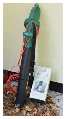 Lot 690 - Qualcast 2500 watt electric blower & Vaccum