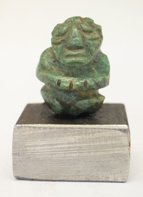 Lot 155 - Antiquities - Pre Columbian carved green stone figure