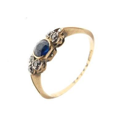 Lot 10 - Sapphire and diamond cluster ring