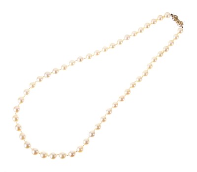 Lot 36 - Uniform row of cultured pearls