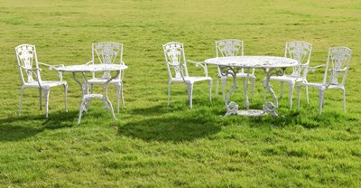 Lot 800 - White painted aluminium garden/patio set