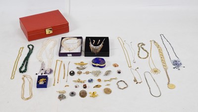 Lot 103 - Quantity of costume jewellery