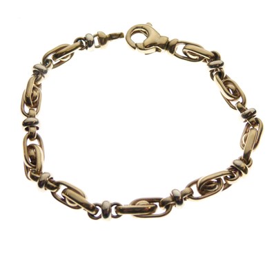 Lot 76 - 9ct gold fancy belcher-link bracelet
