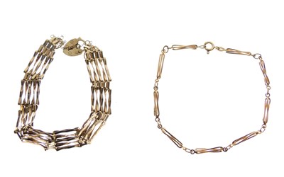 Lot 81 - Yellow metal (9ct) gate link bracelet and 9ct Figaro link bracelet (2)