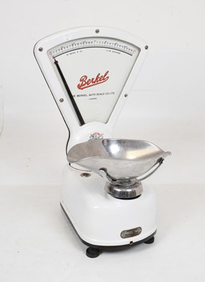 Lot 716 - Set of 20th Century 'The Berkeley Auto Scale Co. Ltd.' enamel shop scales
