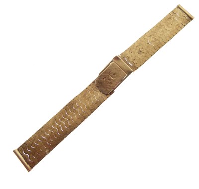Lot 125 - Yellow metal (750) flexible watch strap