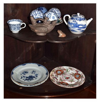 Lot 369 - Quantity of Chinese and other ceramics