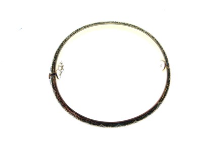 Lot 319 - Carlo Giuliano enamelled hinged bangle