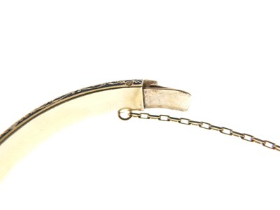 Lot 319 - Carlo Giuliano enamelled hinged bangle
