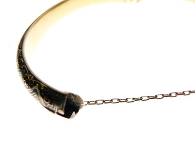 Lot 319 - Carlo Giuliano enamelled hinged bangle