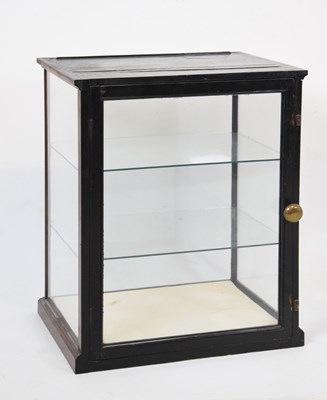 Lot 742 - J. S. Fry counter-top chocolate display cabinet