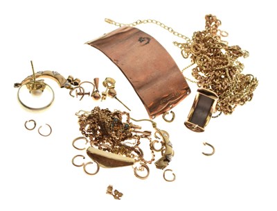 Lot 68 - Quantity of gold and yellow metal items