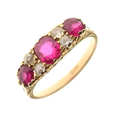 Lot 12 - Seven-stone ruby and diamond ring
