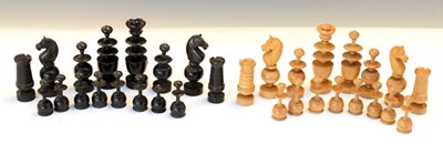 Lot 317 - Quantity of turned boxwood chess pieces