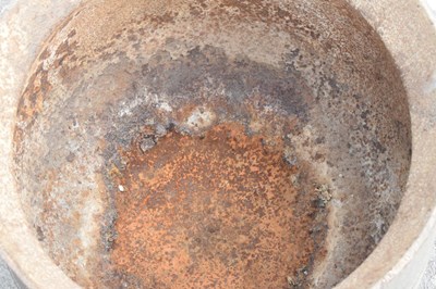 Lot 3 - Coalbrookdale - 19th Century iron cauldron
