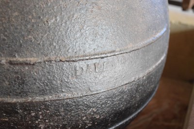 Lot 3 - Coalbrookdale - 19th Century iron cauldron