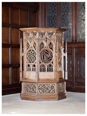 Lot 10 - Oak pulpit