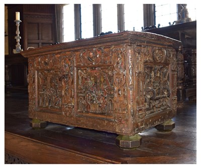 Lot 13 - Small late 16th Century carved oak chest