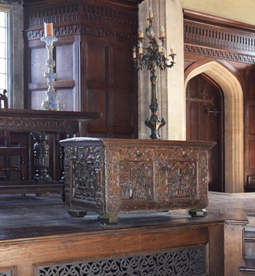 Lot 711 - Ex Barrow Court, Barrow Gurney - Small late 16th Century carved oak chest