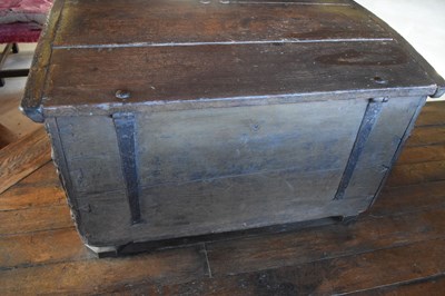 Lot 711 - Ex Barrow Court, Barrow Gurney - Small late 16th Century carved oak chest