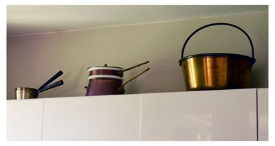 Lot 33 - Quantity of cast iron pans, etc
