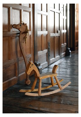 Lot 52 - Vintage carved oak hobby horse