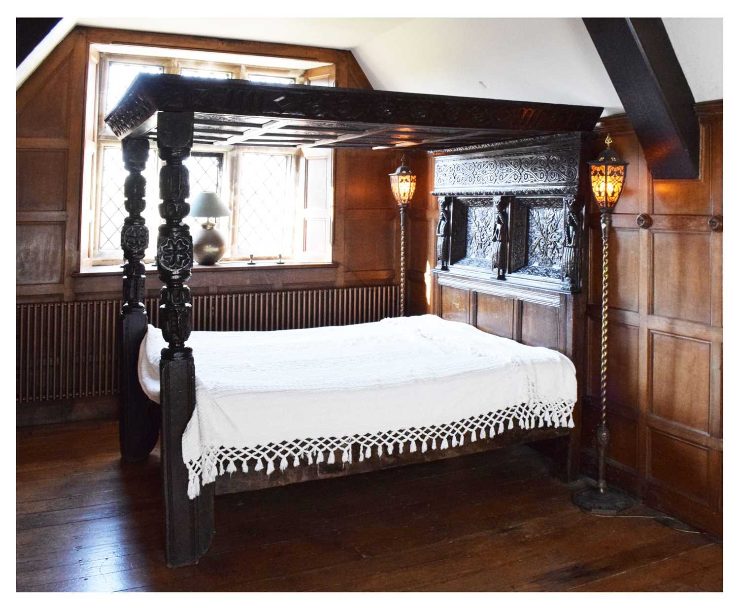 Lot 78 - James I oak tester bed