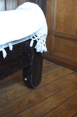 Lot 78 - James I oak tester bed