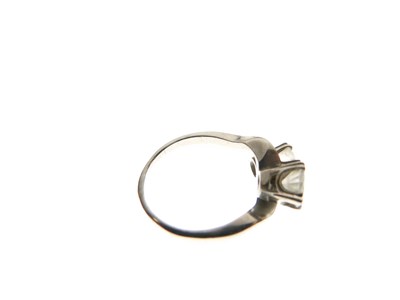 Lot 276 - Two-stone diamond crossover ring