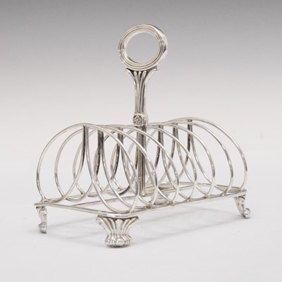 Lot 335 - George IV silver seven-division toast rack