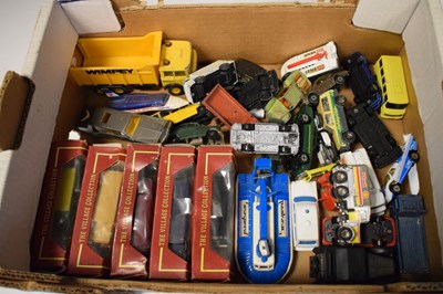 Lot 319 - Quantity of diecast toys