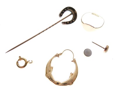 Lot 48 - Horseshoe stickpin