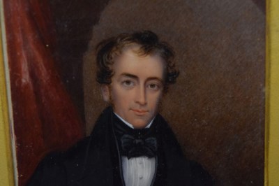 Lot 564 - Attributed to William Hudson, (1803-1846) - Miniature portrait on ivory of a gentleman
