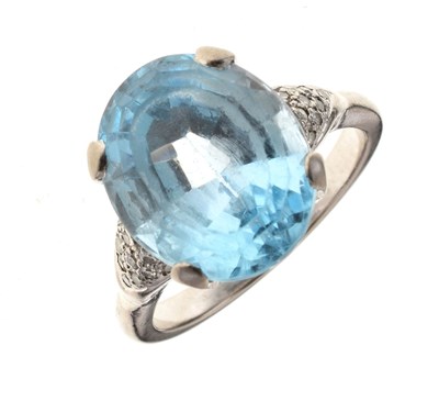 Lot 11 - Blue topaz and diamond ring