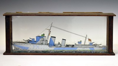 Lot 364 - 20th century painted model of First World War frigate in dazzle camouflage