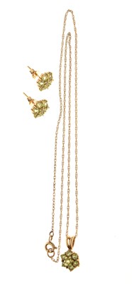 Lot 113 - 9ct gold peridot cluster pendant and earrings set