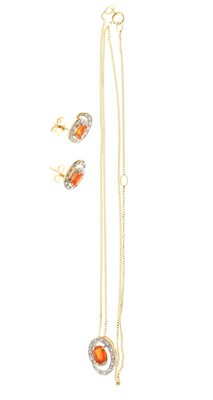 Lot 114 - 9ct gold fire opal pendant and earring set