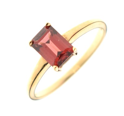 Lot 48 - 9ct gold step-cut garnet single-stone ring
