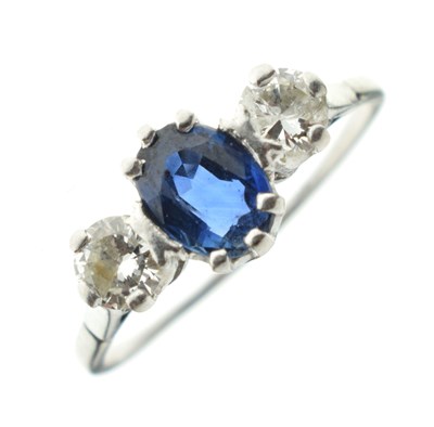 Lot 9 - Sapphire and diamond three stone ring