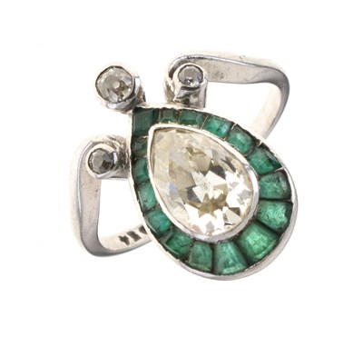 Lot 4 - Diamond and calibre emerald dress ring